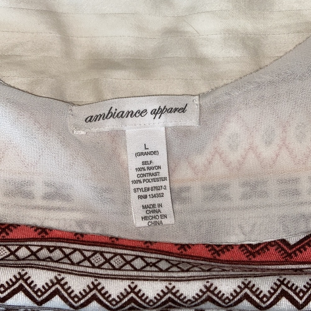 •F21 Tribal Pattern Tank Top• - Picture 2 of 3